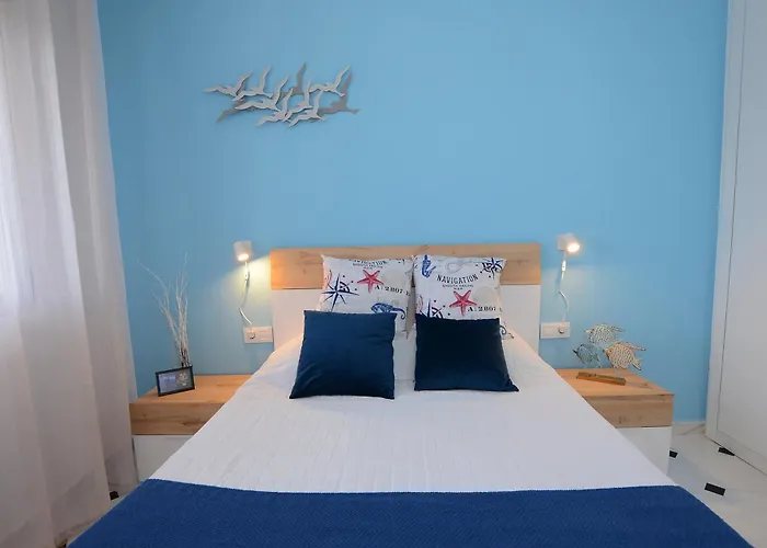 Edificio Apolo 5 * カルプ