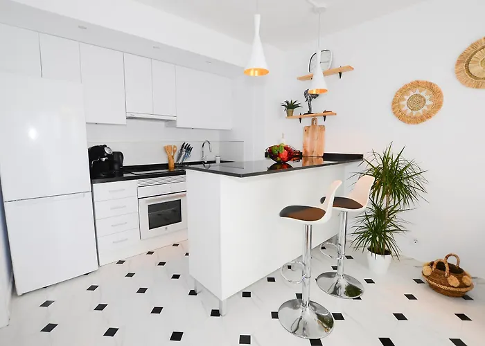 Edificio Apolo 5 アパート