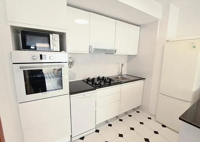 Edificio Apolo 5 Κάλπε