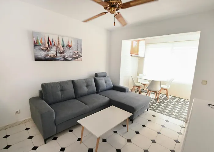 アパート Edificio Apolo 5 カルプ